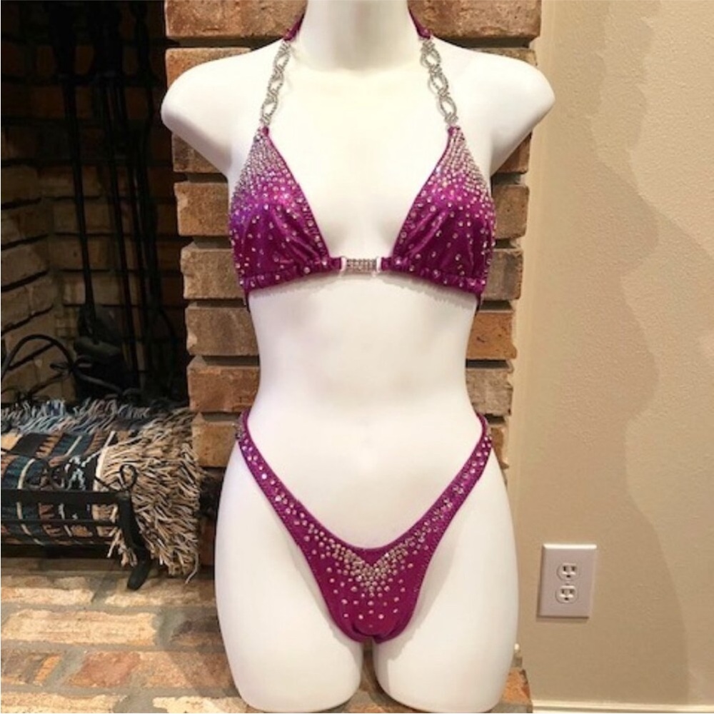 Figure Physique Bodybuilding Competition NPC Contest Posing Suit
